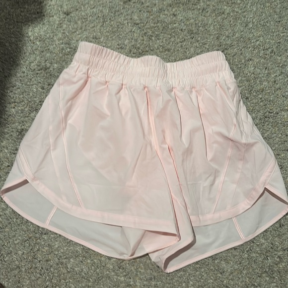 Lululemon Track That 5” Short in Strawberry Milkshake - Picture 1 of 3